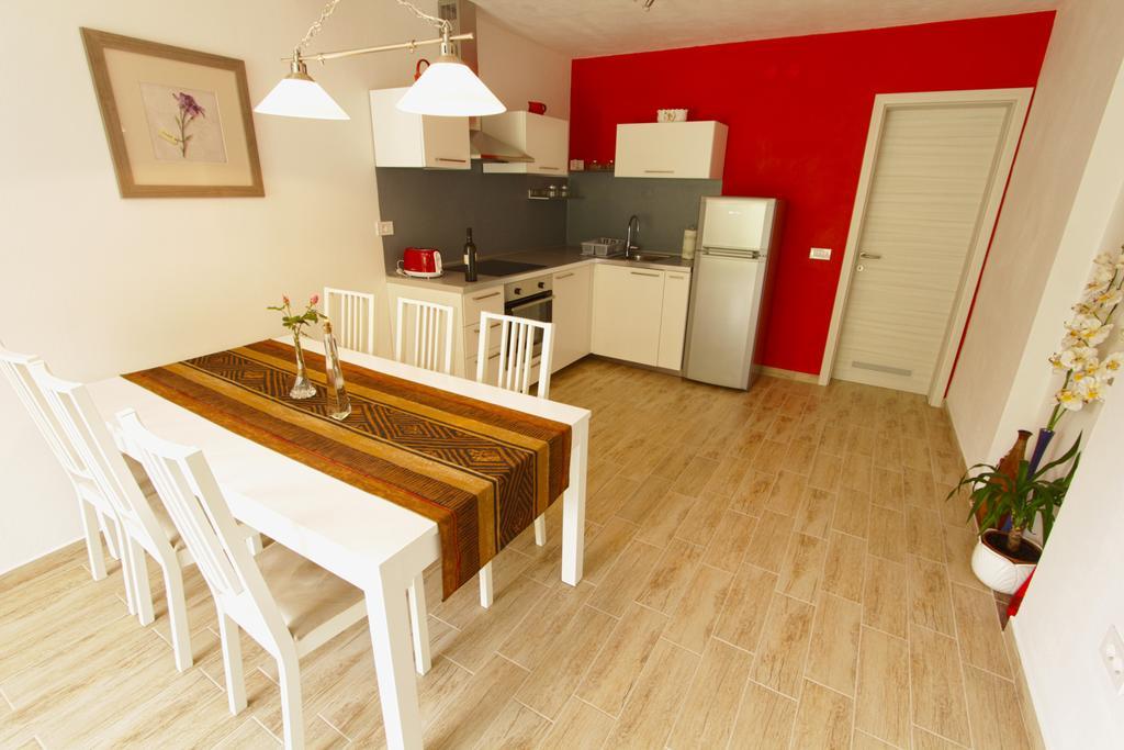 Apartment Maligoj *